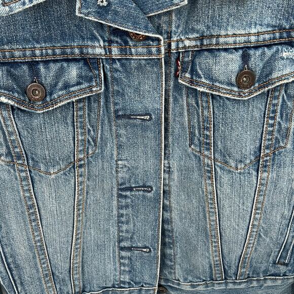 Levis Women's Blue Denim Original Trucker Jacket Size Small - Picture 3 of 16